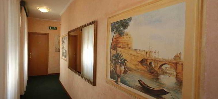 Hotel Adriatic:  ROME