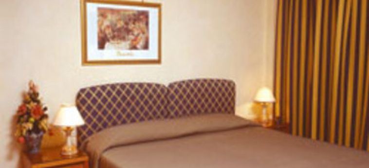 Comfort Hotel Fiumicino City:  ROME