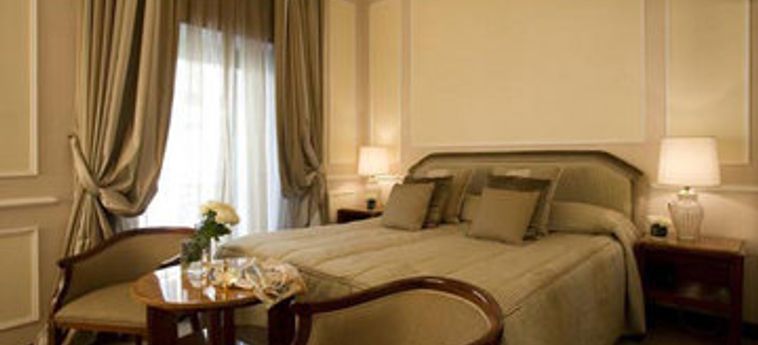 Hotel Regina Baglioni:  ROME