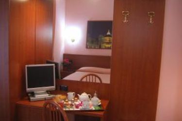 Hotel Sam Rooms:  ROME