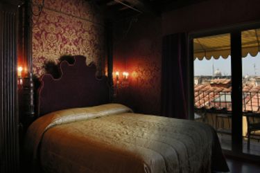 Hotel Campo De' Fiori:  ROME