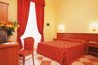Hotel Romantica:  ROME