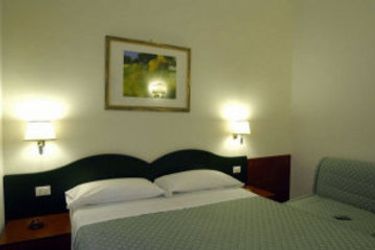 Hotel La Girandola Bed & Breakfast:  ROME