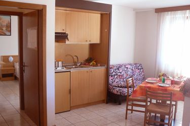 Hotel E Appartamenti Al Larice Ronzone - Trento: Photo 