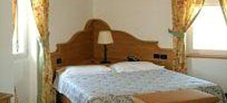 Hotel Stella Delle Alpi Ronzone - Trento: Foto 