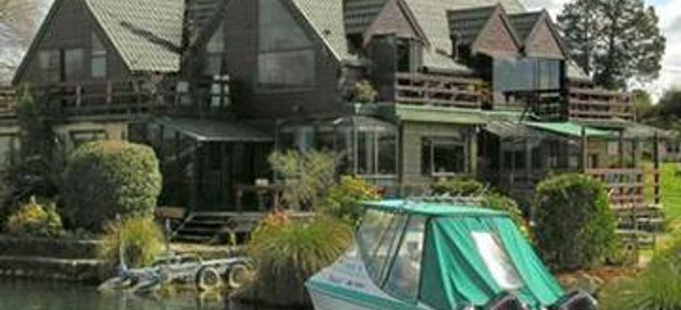 Hotel Waiteti Lakeside Lodge:  ROTORUA
