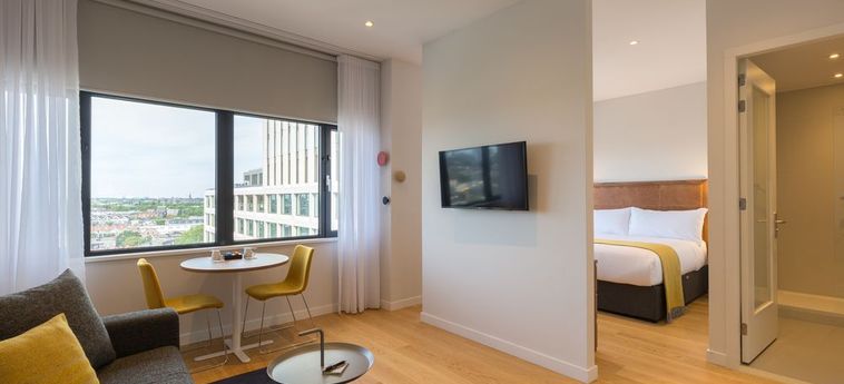 Hotel Premier Suites Plus Rotterdam:  ROTTERDAM