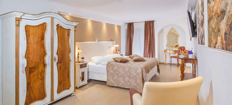 Hotel Villa Valdibora:  ROVIGNO - ISTRIA