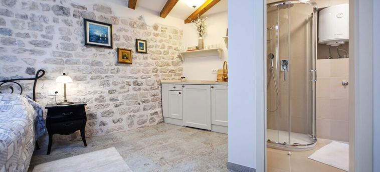 Hotel Villa San Benedetto:  ROVIGNO - ISTRIA