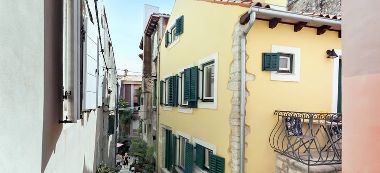 Yellow House Rovinj Rovinj - Istrie : Photo 