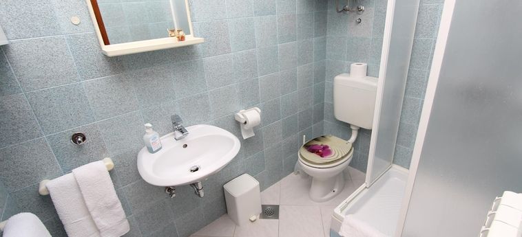 Hotel Lea Double Room Rovinj Rovinj - Istrien: Foto 