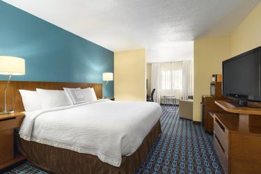 Hotel Fairfield Inn & Suites Saginaw:  SAGINAW (MI)