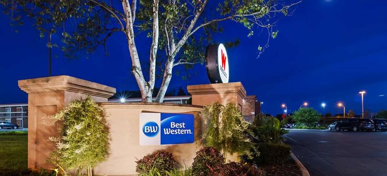 BEST WESTERN ST. CATHARINES HOTEL & CONFERENCE CENTRE  3 Etoiles
