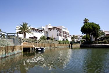 Hotel L'ile De La Lagune:  SAINT CYPRIEN