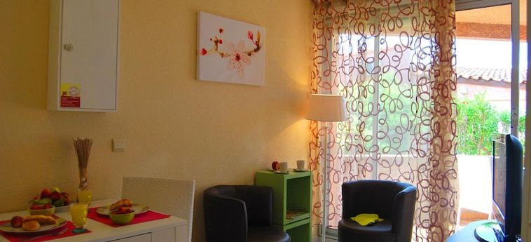Hotel Lagrange Vacances Les Jardins De Neptune Saint Cyprien: Foto 