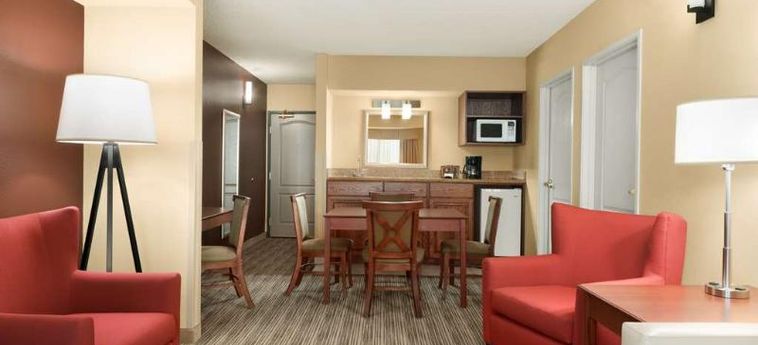 COUNTRY INN & SUITES BY RADISSON, ST. PAUL NORTHEA 2 Sterne