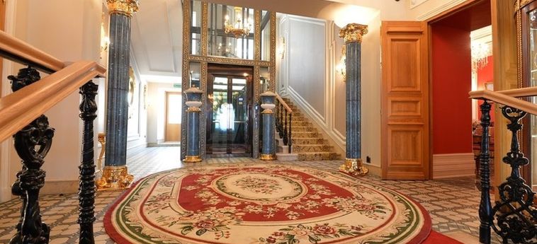 Trezzini Palace Hotel:  SAINT-PETERSBOURG