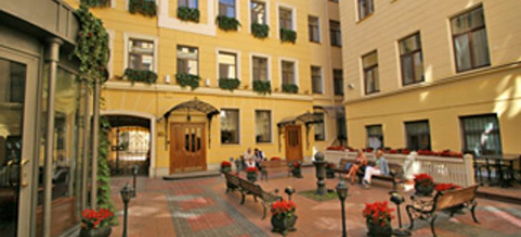 Hotel Helvetia :  SAINT-PETERSBOURG