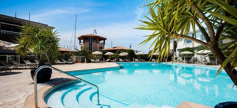 Hotel Best Western Plus La Marina:  SAINT RAPHAEL