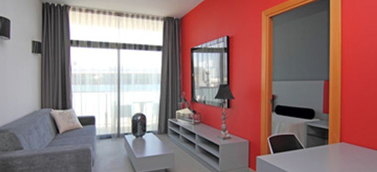 Aparthotel Four Elements Suites:  SALOU - COSTA DORADA