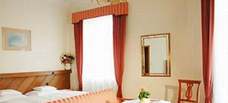 Hotel Mozart:  SALZBURGO