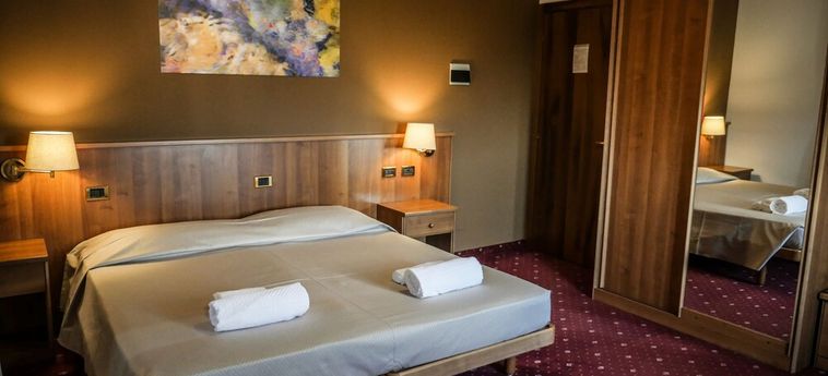 Villanova Hotel:  SAN BONIFACIO - VERONA