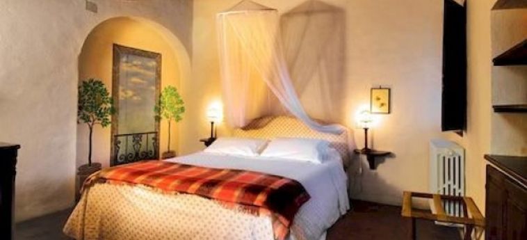 Hotel Borgo Lucignanello Bandini:  SAN GIOVANNI D'ASSO - SIENA