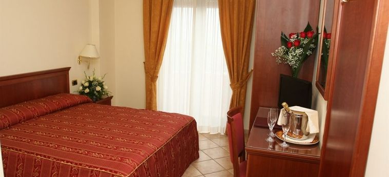 Hotel Rossemi:  SAN MARCO IN LAMIS - FOGGIA