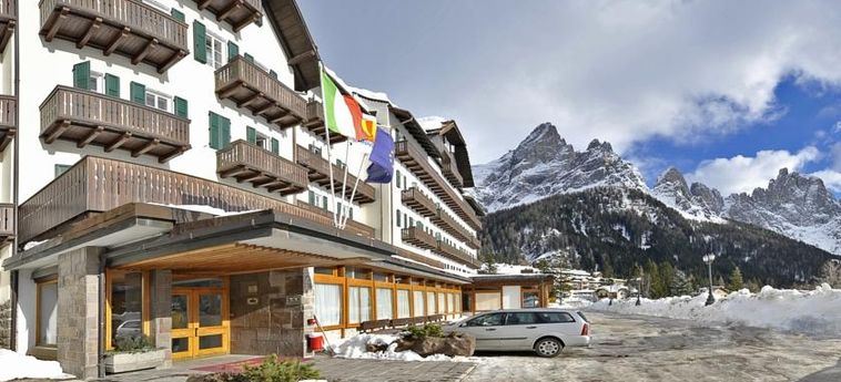 Hotel Majestic Dolomiti:  SAN MARTINO DI CASTROZZA - TRENTO