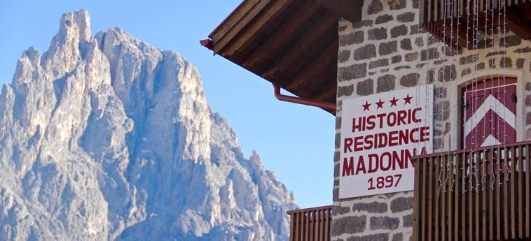 Hotel Historic Residence Madonna:  SAN MARTINO DI CASTROZZA - TRENTO