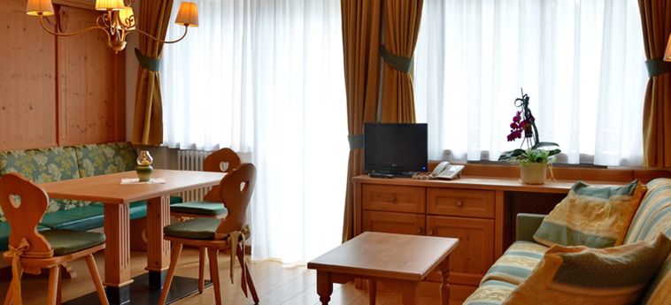 Hotel Residence Taufer:  SAN MARTINO DI CASTROZZA - TRENTO