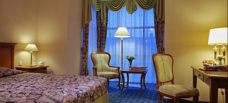Grand Hotel Emerald:  SAN PETERSBURGO