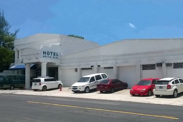 Hotel Grecia Real:  SAN SALVADOR