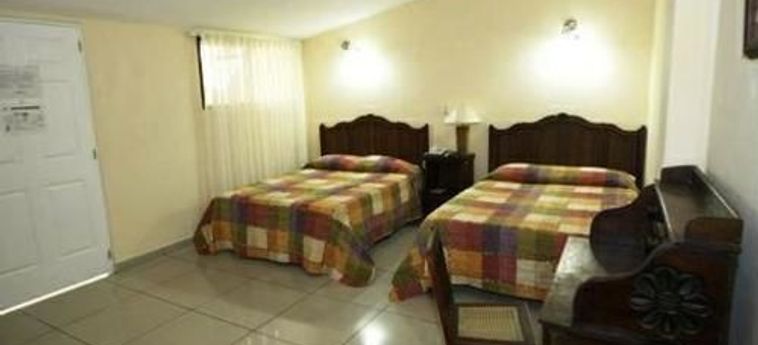 Hotel Meson De Maria:  SAN SALVADOR