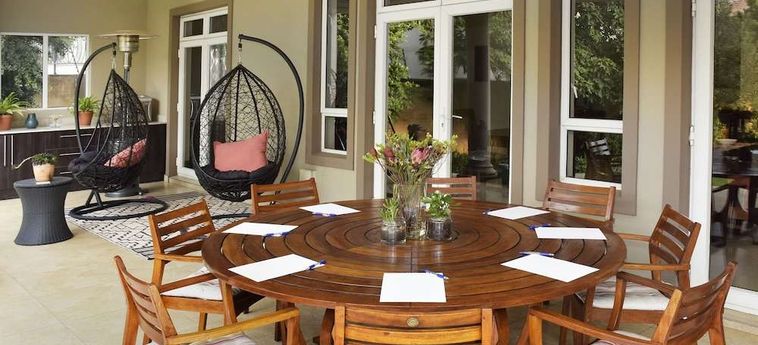 Sandown Guesthouse:  SANDTON