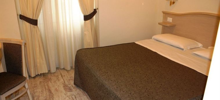 Hotel Cortese Dependance:  SANREMO - IMPERIA