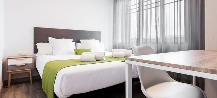 Hotel Apartamentos Lux Santiago Santiago De Compostela: Foto 