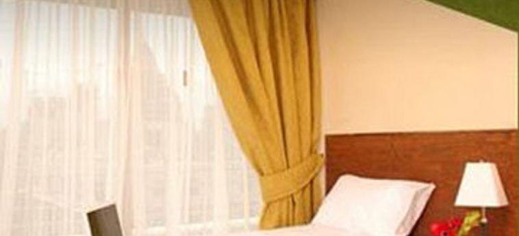 Hotel Versalles Suites:  SANTIAGO DEL CILE