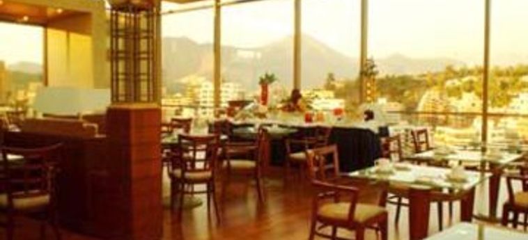 Hotel Plaza El Bosque Park & Suites:  SANTIAGO DEL CILE