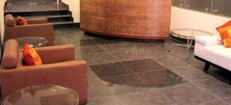 Hotel Rq Santiago:  SANTIAGO DEL CILE