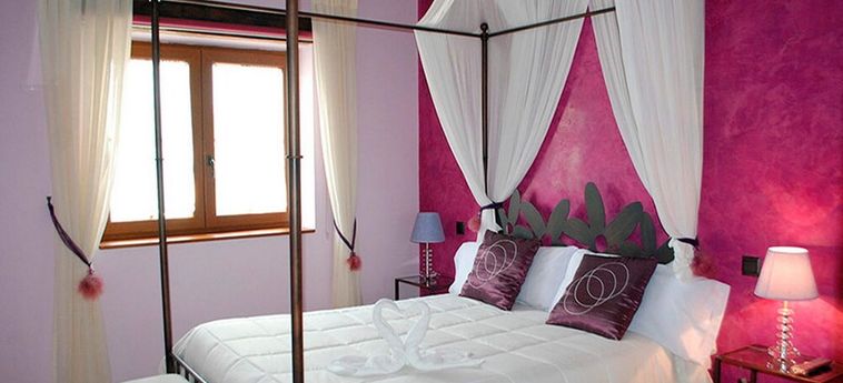 Hotel Posada La Fábula:  SANTILLANA DEL MAR