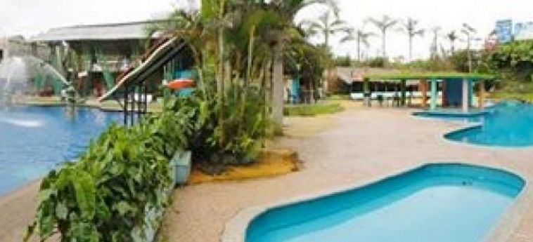 Hotel Hostería D'carlos:  SANTO DOMINGO DE LOS COLORADOS