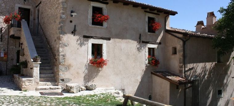 La Casa Su Le Dimore Del Borgo:  SANTO STEFANO DI SESSANIO - L'AQUILA