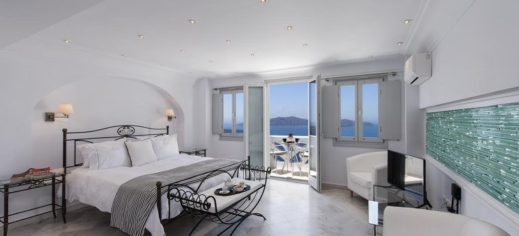 Hotel Athina Luxury Suites:  SANTORINI