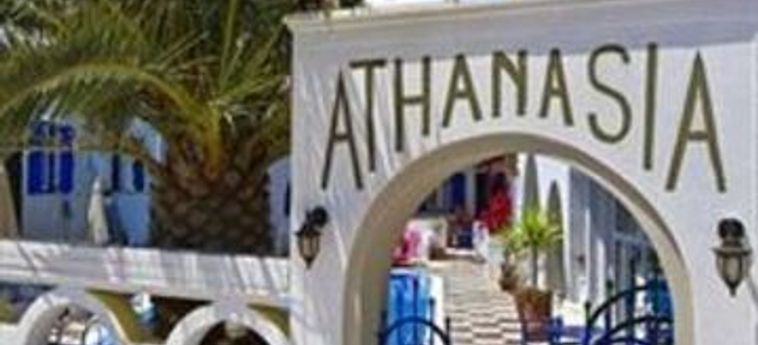 Athanasia Apartments:  SANTORINI