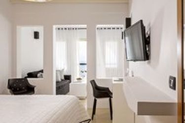 Hotel Azzurro Suites:  SANTORINI