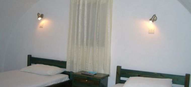 Hotel Villa Anemomilos:  SANTORINI