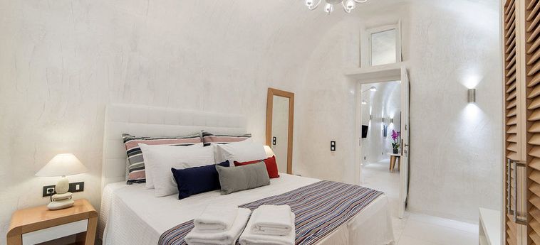 Hotel Day Dream Luxury Suites:  SANTORINI