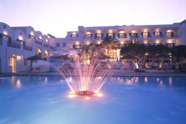 Hotel Kamari Beach:  SANTORINI
