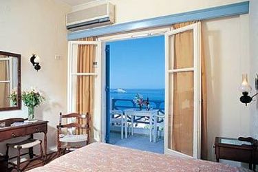 Hotel Kamari Beach:  SANTORINI